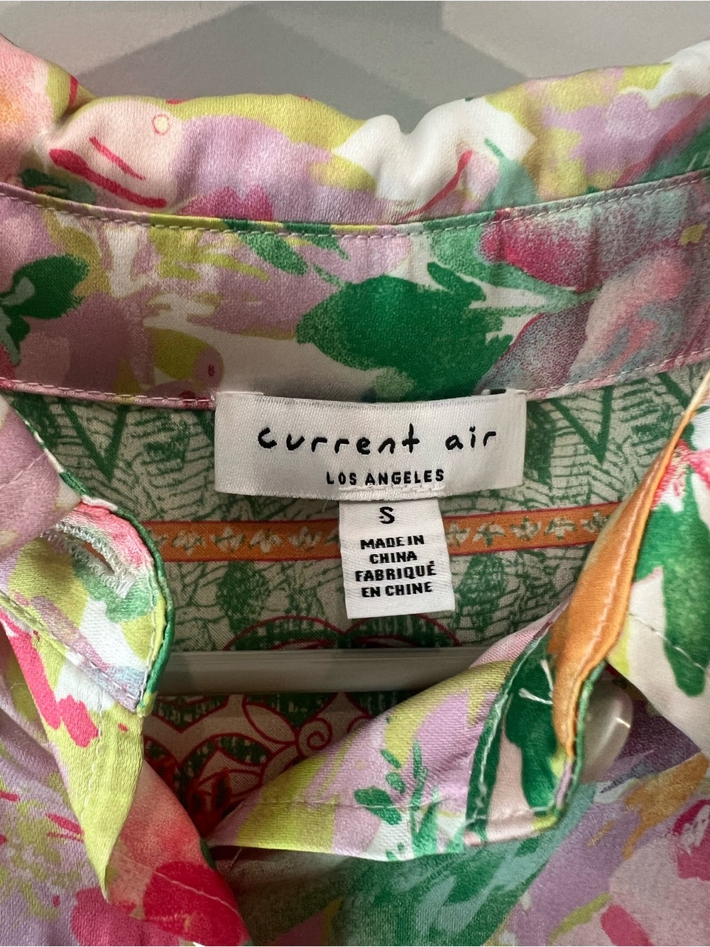 Current Air Floral Collared Shirt in Pink, Green & Yellow Size Small - Picture 2 of 16